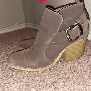 Ankle boots size 6
